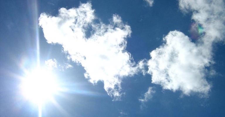 أجواء مشمسة ومعتدلة أجواء مشمسة ومعتدلة