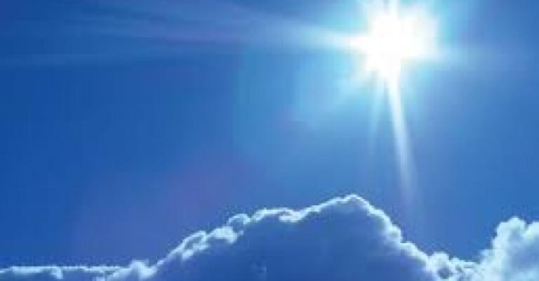 أجواء مشمسة والعظمى في عمان 32 درجة أجواء مشمسة والعظمى في عمان 32 درجة