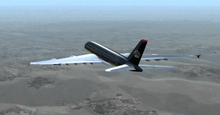 تحويل مسار طائرة للملكية بسبب بلاغ كاذب