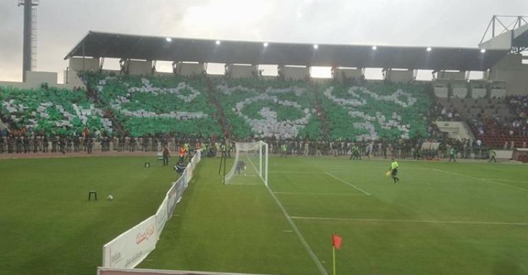 الوحدات يتضامن مع إضراب الأسرى (شاهد) الوحدات يتضامن مع إضراب الأسرى (شاهد)