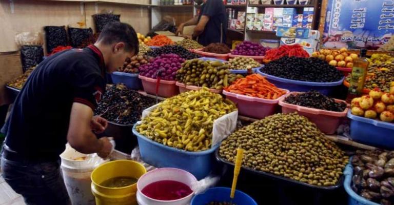 الصناعة والتجارة تحرر 140 مخالفة في النصف الاول من رمضان الصناعة والتجارة تحرر 140 مخالفة في النصف الاول من رمضان