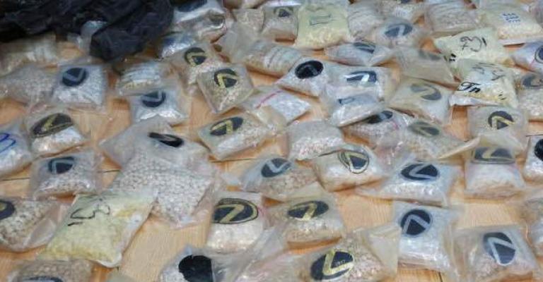 إحباط تهريب 140 ألف حبة مخدرة