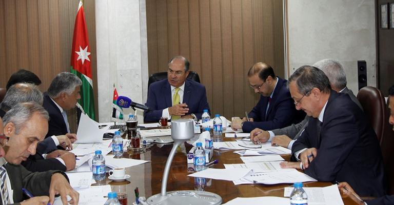 ملحس: ارتفاع الإيرادات المحلية وانخفاض المنح الخارجية