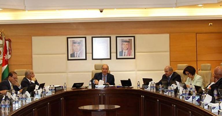 منع استيراد المواد الغذائية غير المعلبة من اليمن