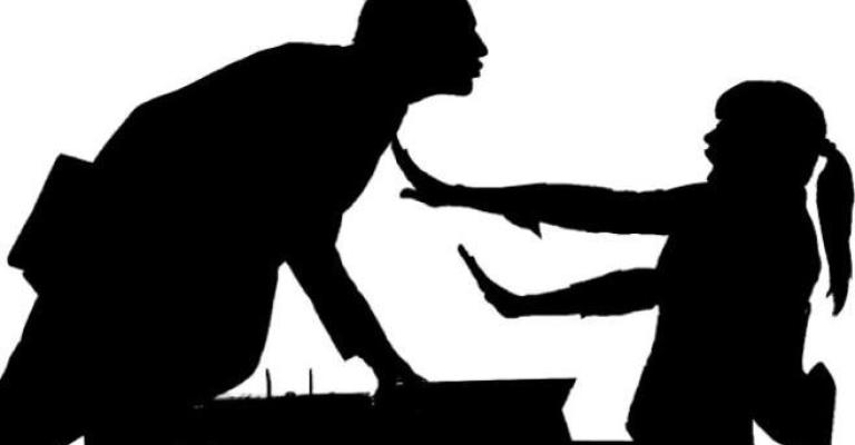 تحرش جنسي بسلطة "العلامات" وخوف من الشكوى بسطوة "العادات" تحرش جنسي بسلطة "العلامات" وخوف من الشكوى بسطوة "العادات"