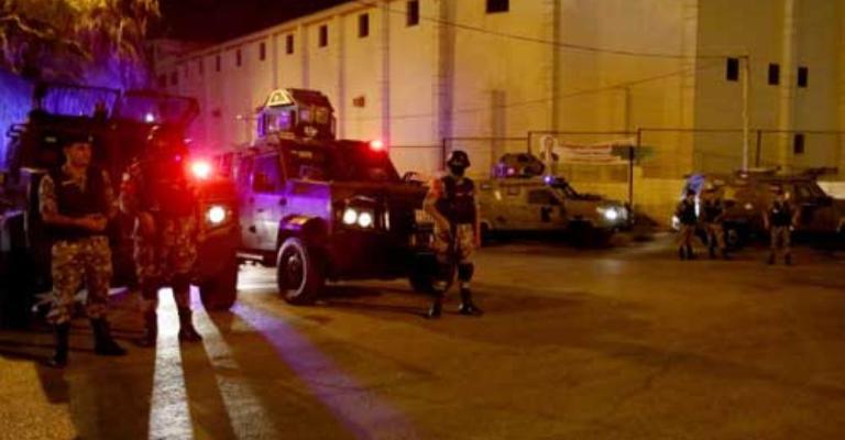 حادثة السفارة ومصير طاقمها