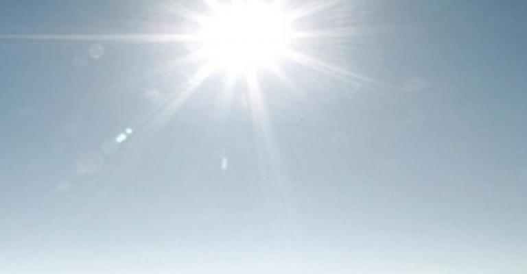 بدء تأثير الموجة الحارة والجافة على المملكة بدء تأثير الموجة الحارة والجافة على المملكة