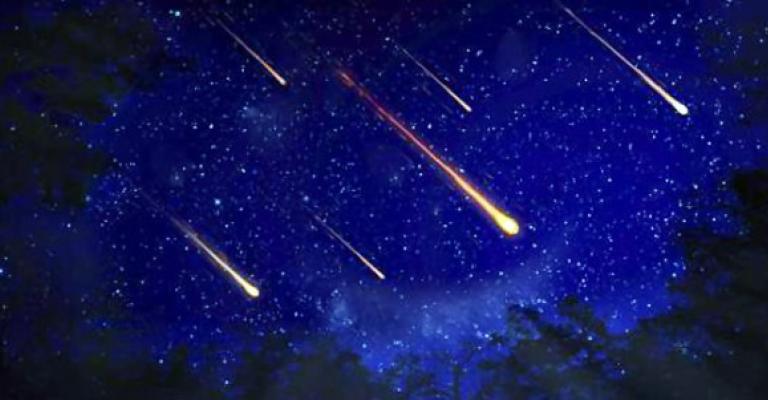 زخات شهب في سماء المملكة فجر السبت والأحد