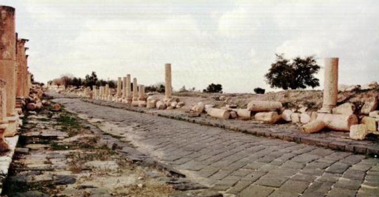 اكتشاف معالم جديدة في أم قيس اكتشاف معالم جديدة في أم قيس