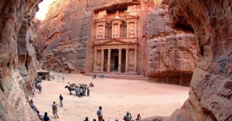 ارتفاع الدخل السياحي بـ13.5% حتى نهاية تموز ارتفاع الدخل السياحي بـ13.5% حتى نهاية تموز