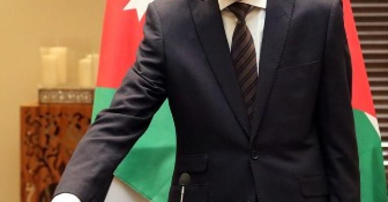 مجاهد ينتقد تدني مستوى النظافة بمطار الملكة علياء