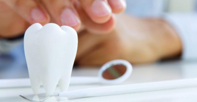 نقابة أطباء الأسنان تُعدل لائحة الأجور قريبا