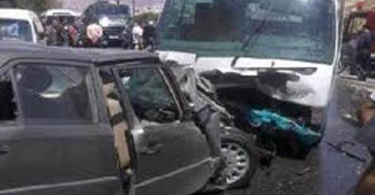 الكرك: وفاة و12 إصابة بتصادم باص مع مركبة