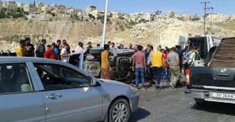9 اصابات بحادث تصادم في الزرقاء 9 اصابات بحادث تصادم في الزرقاء