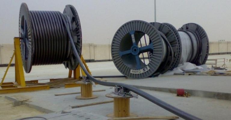 الأمن العام يكشف تفاصيل "أكبر سرقة للكهرباء" الأمن العام يكشف تفاصيل "أكبر سرقة للكهرباء"