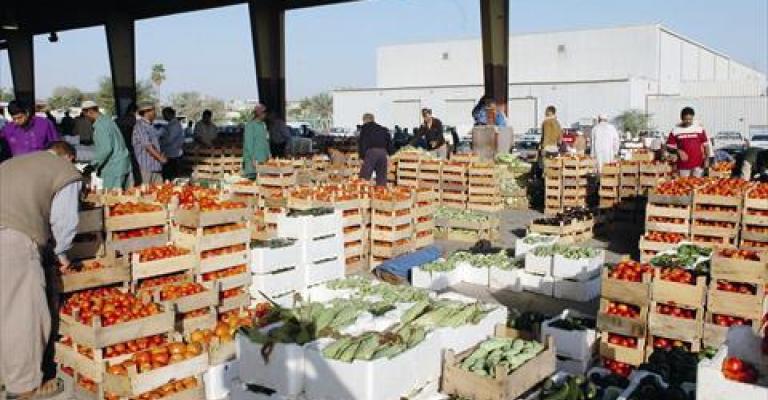 2385 طن خضار وفواكه ترد للسوق المركزي اليوم