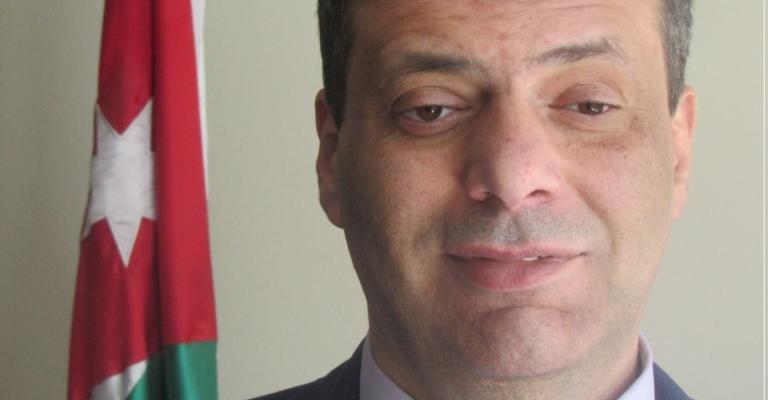 حلال للطير من كل جنس حلال للطير من كل جنس