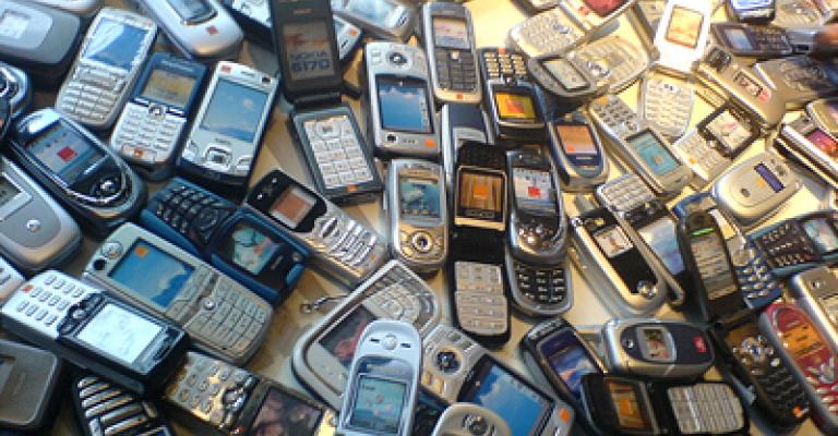 الجمارك تحبط تهريب هواتف ذكية بقيمة ربع مليون دينار