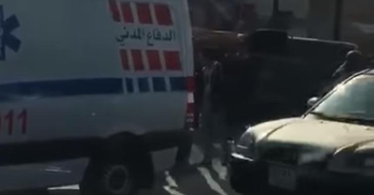 23 إصابة بتصادم باص طلبة ومركبة في مادبا