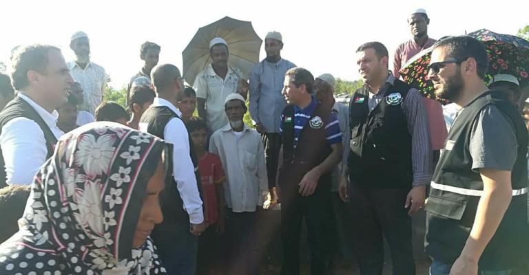 حملة إغاثة الروهينغا تبدأ توزيع الدفعة الأولى من المساعدات على اللاجئين