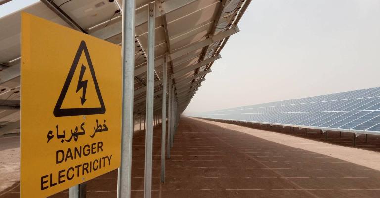 الشمس تضيء مخيّم الزعتري ليلاً ونهاراً! الشمس تضيء مخيّم الزعتري ليلاً ونهاراً!