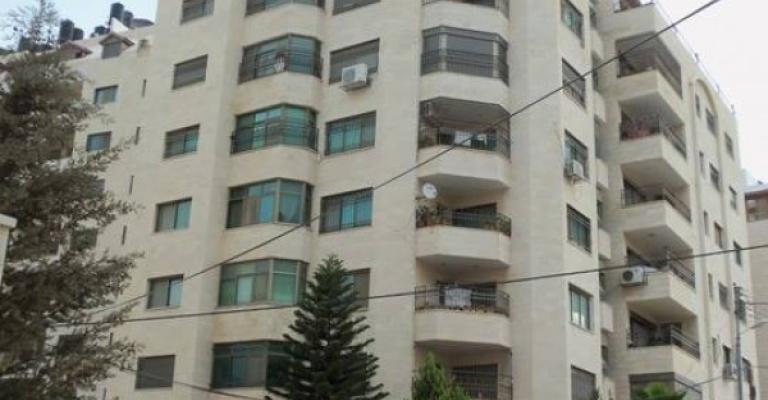 مطالبة بتمديد الاعفاء من رسوم نقل الملكية للشقق مطالبة بتمديد الاعفاء من رسوم نقل الملكية للشقق