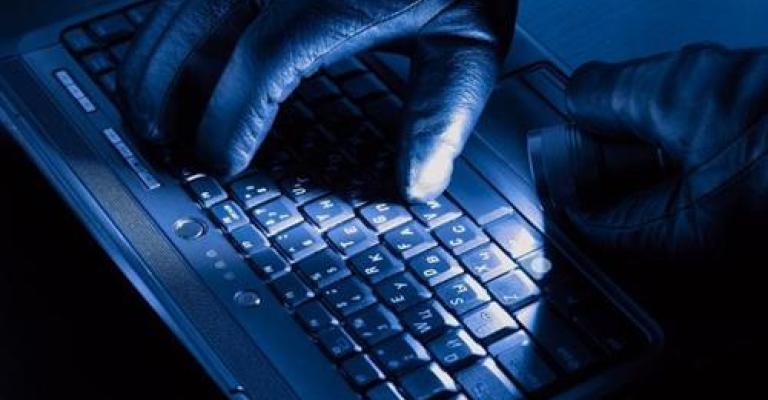 القبض على محتال عبر الشبكة الالكترونية القبض على محتال عبر الشبكة الالكترونية