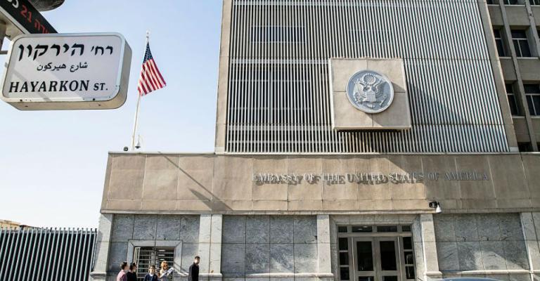 نقل السفارة وشفير الهاوية