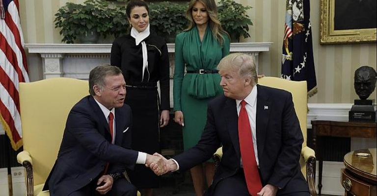 صحفي أمريكي: ترامب ملتزم في دعم عمان كقائد في المعركة ضد التطرف