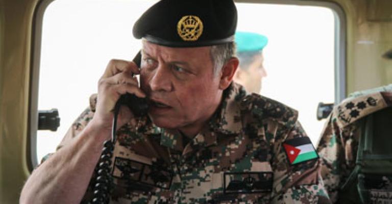 مصدر يرد على شائعات حول قرار إحالة أمراء من الجيش للتقاعد مصدر يرد على شائعات حول قرار إحالة أمراء من الجيش للتقاعد