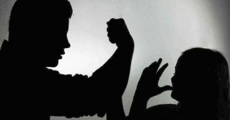 التحقيقات بوفاة الطفلة ملاك تشير لوجود ملف رسمي لعنف اسري سابق