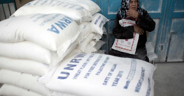 أمريكا تقرر تعليق 65 مليون دولار من مساعداتها للفلسطينيين