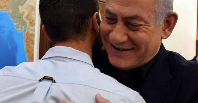 نتنياهو يثني على دور كوشنر وغرينبلات في حل الأزمة مع الأردن نتنياهو يثني على دور كوشنر وغرينبلات في حل الأزمة مع الأردن