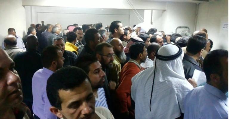 "الضريبة" تطلب تزويدها بأسماء الموظفين تمهيدا لصرف الدعم "الضريبة" تطلب تزويدها بأسماء الموظفين تمهيدا لصرف الدعم