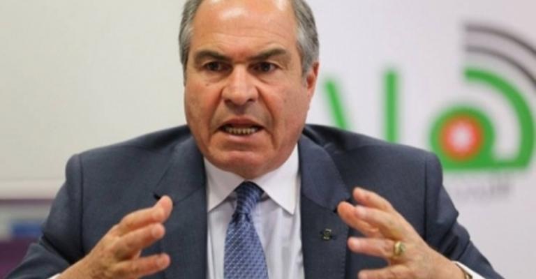 الملقي ردا على نائب: اثبت أن ابني يتلقى هذا الراتب