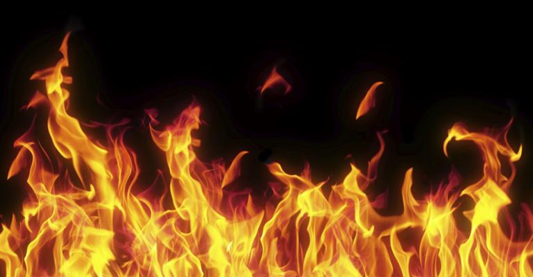 مجهولون يضرمون النار بمحطة كهرباء بالكرك مجهولون يضرمون النار بمحطة كهرباء بالكرك