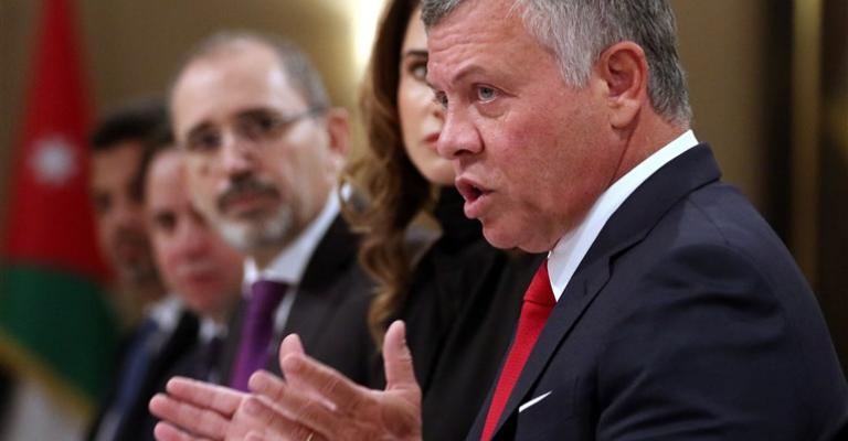 هل يفعلها الملك؟