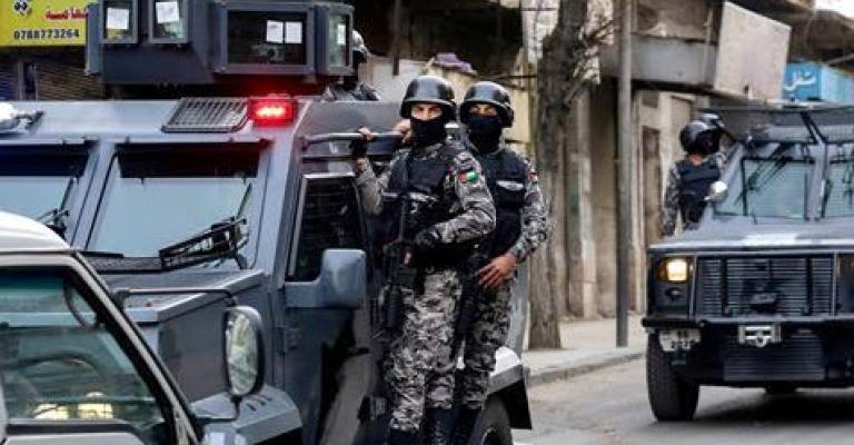 الكرك: ضبط 58 مطلوبا وأسلحة ومخدرات