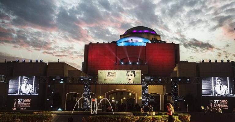 7 أفلام عربية مُنع عرضها لأسباب دينية أو جنسية (فيديوهات) 7 أفلام عربية مُنع عرضها لأسباب دينية أو جنسية (فيديوهات)