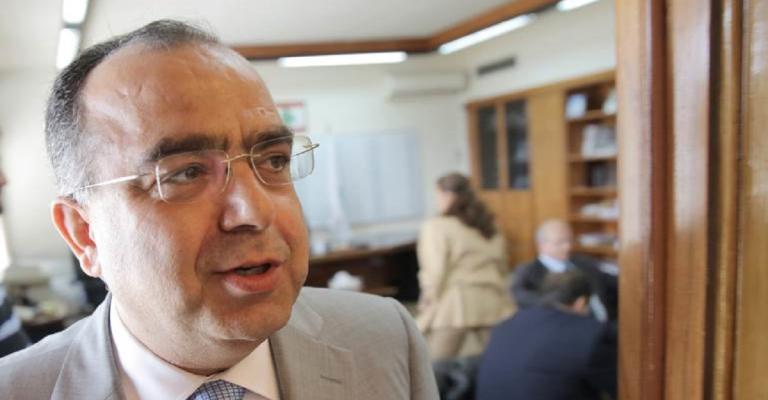 الشعوب المنافقه لاتنجوا من الغرق