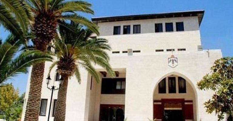 حصر استيراد آلات تصنيع السجائر بالمصانع المُقامة