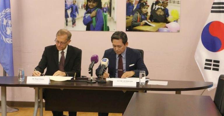 400 ألف دولار من كوريا لدعم الفلسطينيين القادمين من سوريا للأردن