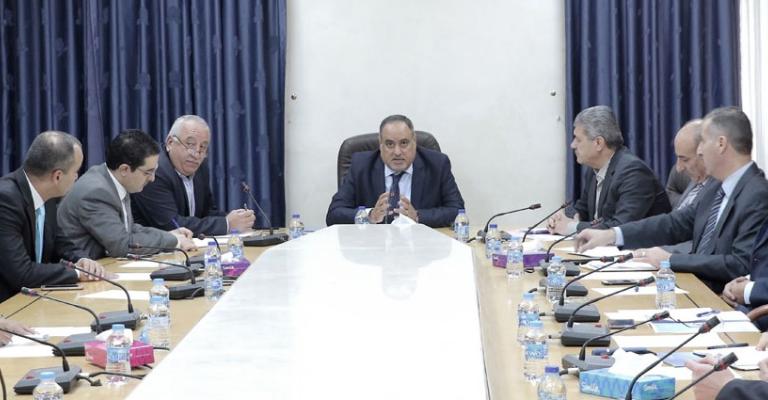 "العمل النيابية" تطالب بنقل العاملين في "الأجنحة الملكية"