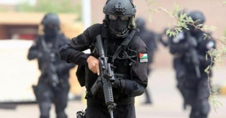 الرصيفة: ضبط 3 متورطين بقضايا مخدرات