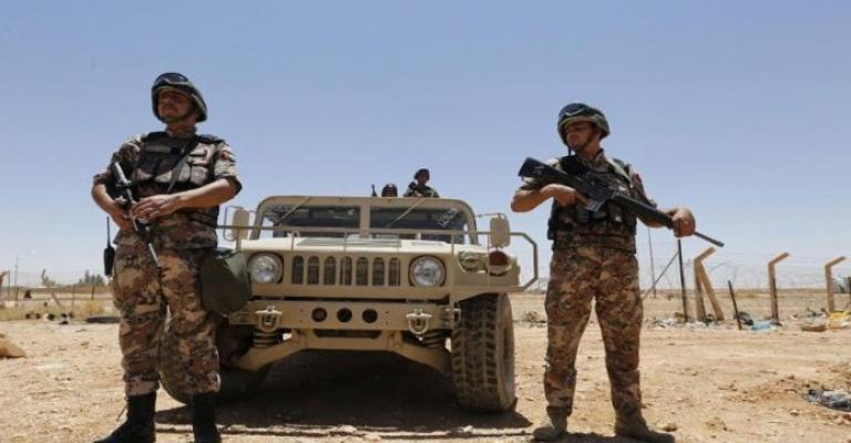 الجيش يطبق قواعد الاشتباك مع سيارة حاولت اجتياز الحدود ويحبط محاولة تسلل (صور)