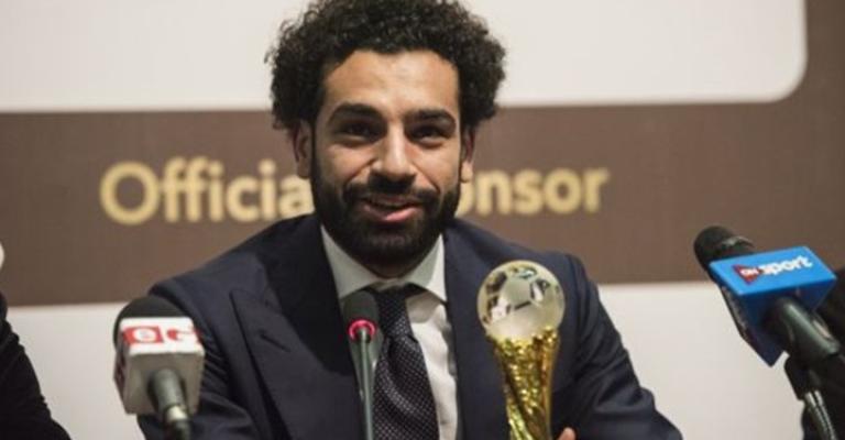 صلاح يتوج بجائزة أفضل لاعب أفريقي للمرة الثانية على التوالي صلاح يتوج بجائزة أفضل لاعب أفريقي للمرة الثانية على التوالي