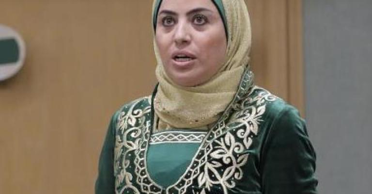 بني مصطفي: متنفذ عيّن 40 شخصا من أقاربه بني مصطفي: متنفذ عيّن 40 شخصا من أقاربه