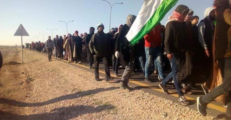 اتساع حركة احتجاجات متعطلي العمل تكشف تحديات البطالة