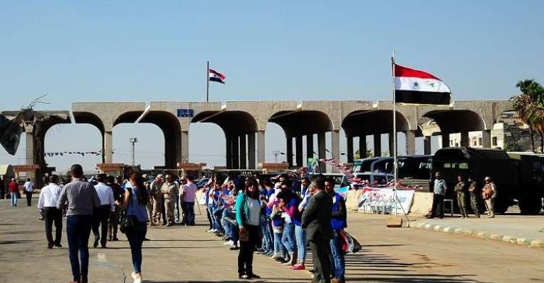 السوريون في الأردن.. بين العودة وتحمل أعباء اللجوء السوريون في الأردن.. بين العودة وتحمل أعباء اللجوء