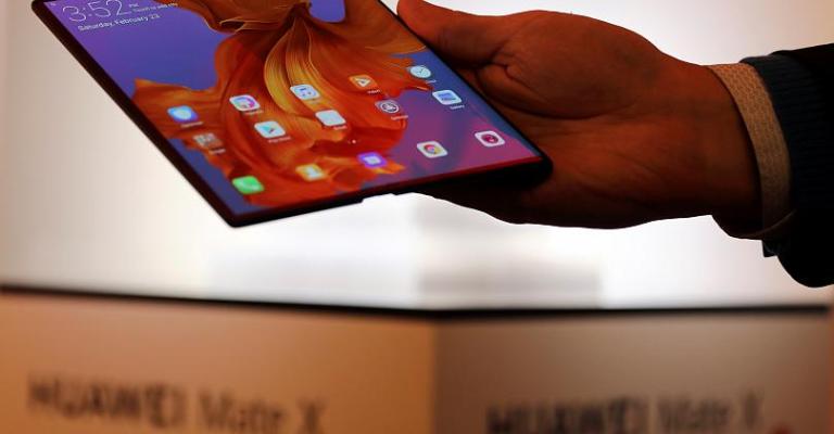 تعرف على ميزات "مايت X" آخر إنتاجات العملاق الصيني "هواوي" القابل للطي تعرف على ميزات "مايت X" آخر إنتاجات العملاق الصيني "هواوي" القابل للطي